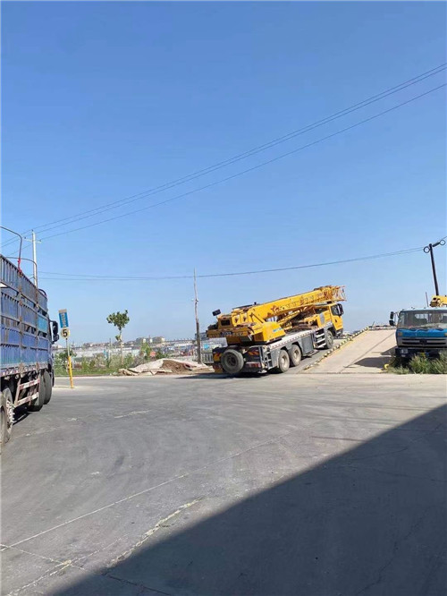 罗庄区25吨吊车的租赁价格大概是多少？