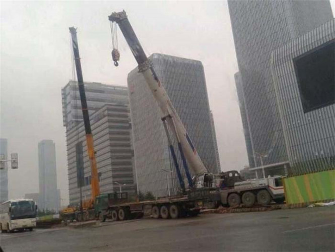 罗庄区25吨吊车能吊多重设备？