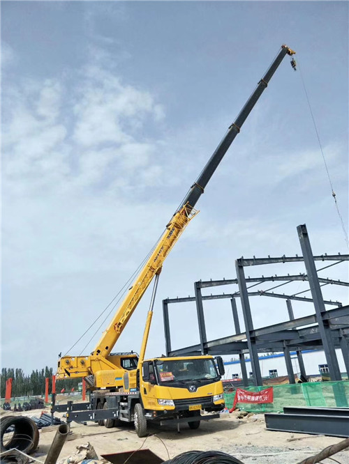 罗庄区超高层建筑钢结构吊装案例